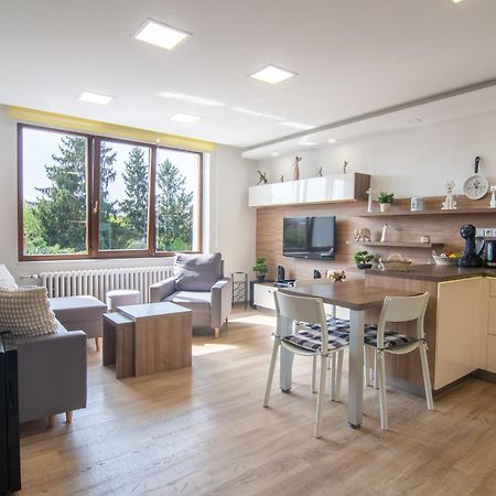 Apartman U Nas Doma Breclav Exterior photo