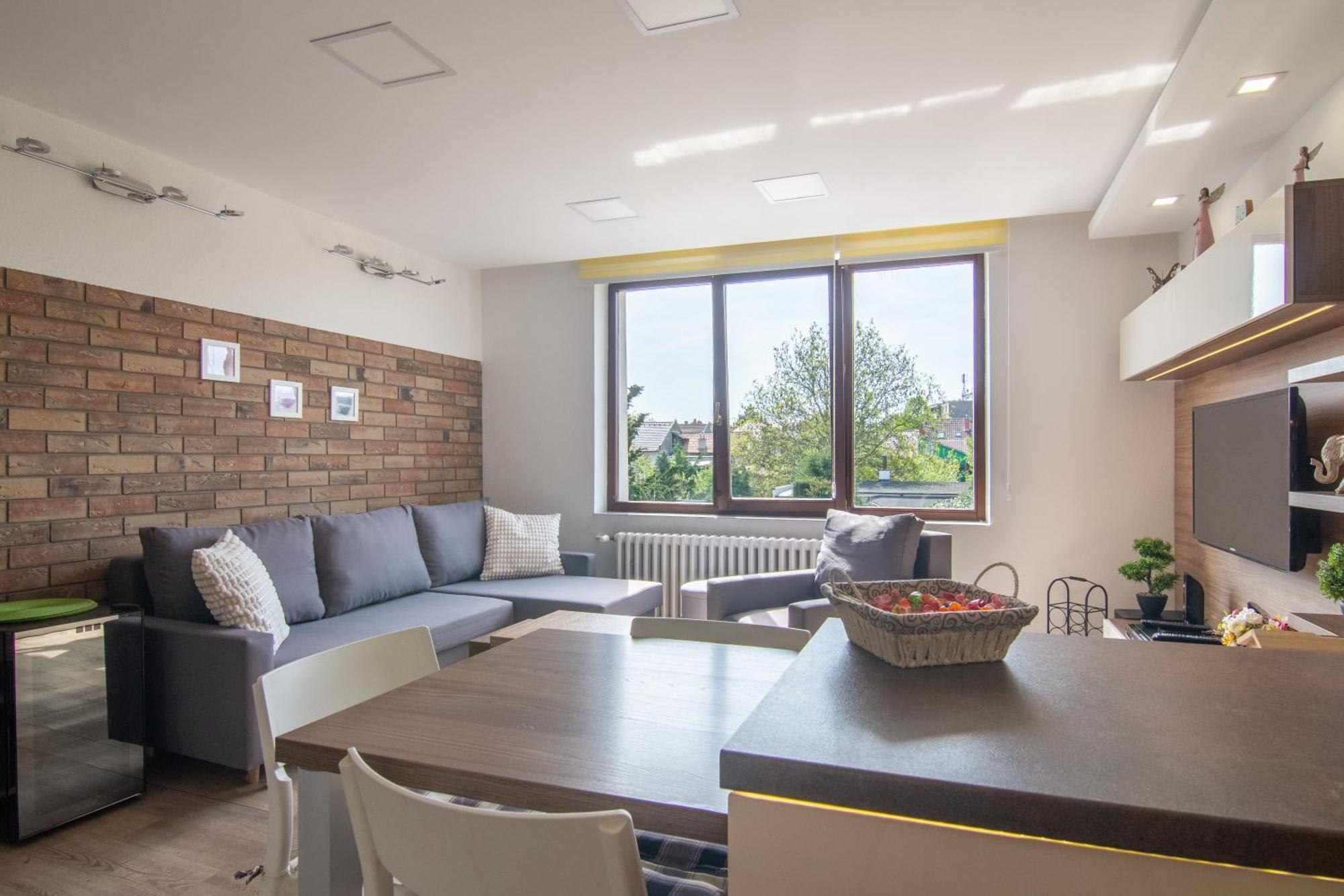 Apartman U Nas Doma Breclav Exterior photo