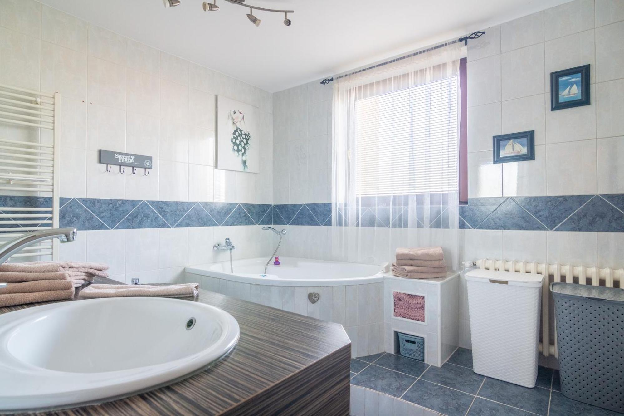 Apartman U Nas Doma Breclav Exterior photo